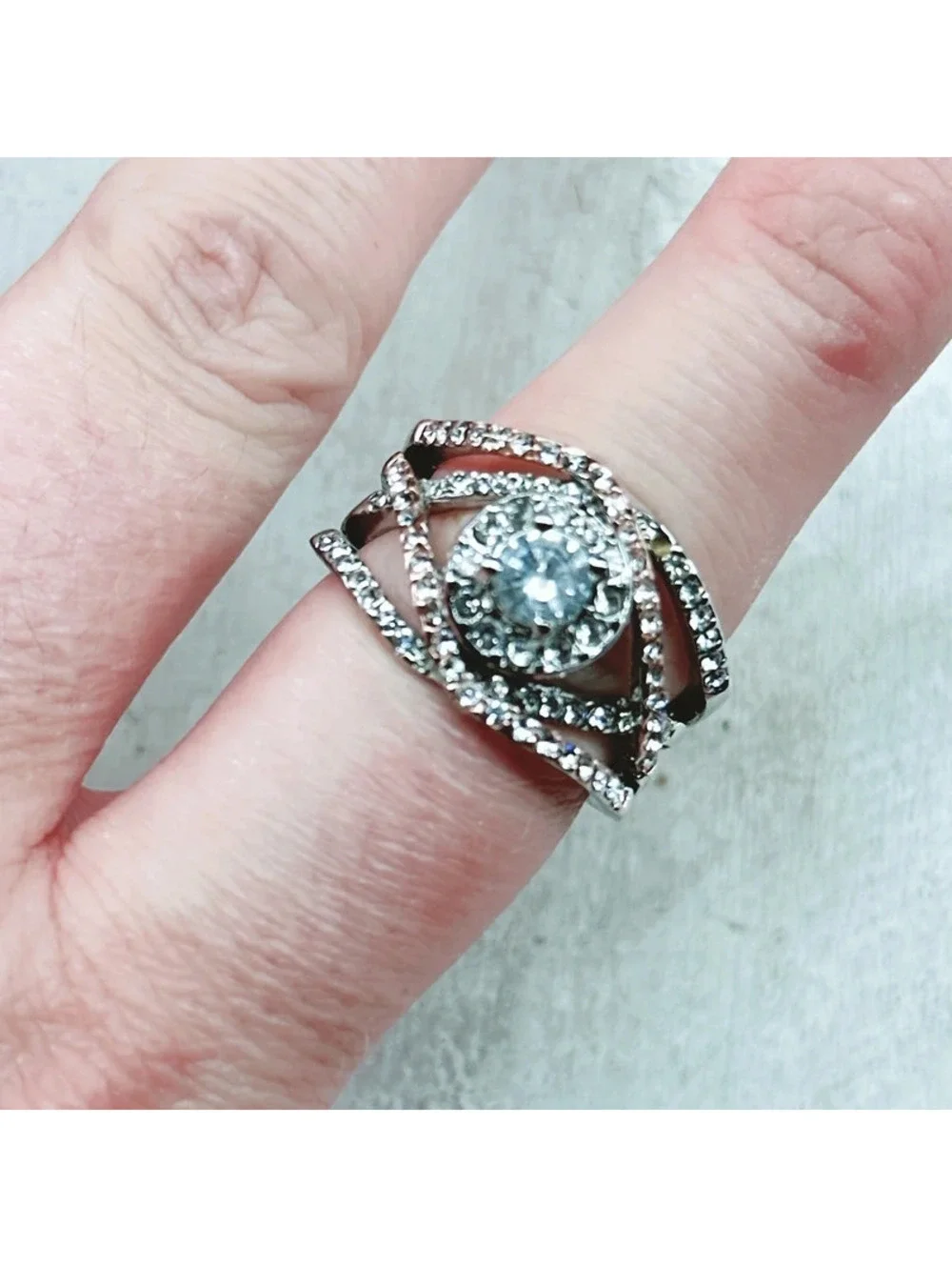 1024mc. Silvertone Bling Ring Size 7